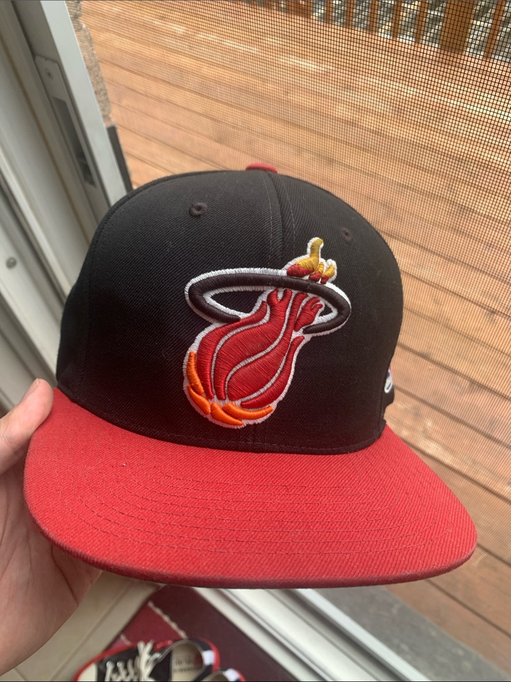 Mitchell & Ness Black and Red Miami Heat Embroidered Snapback